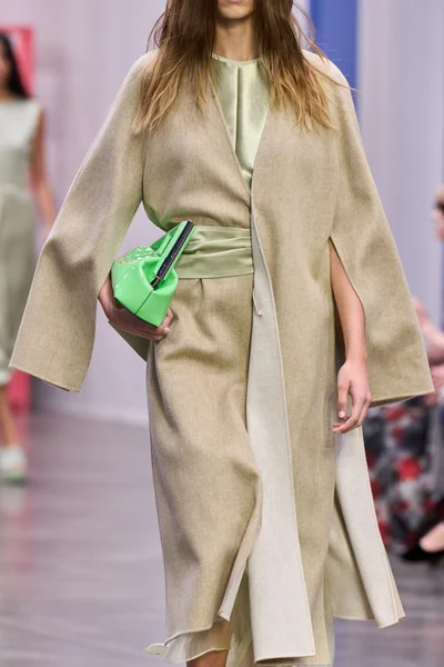 Look 21